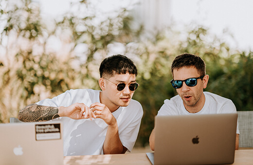 Team-Arbeit im Freien